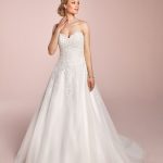 robe jakarta, point mariage, robe de mariée bustier cœur, robe perles dentelle, robe tulle volume, robe princesse mariée, robe de mariage PM, robe bustier mariée